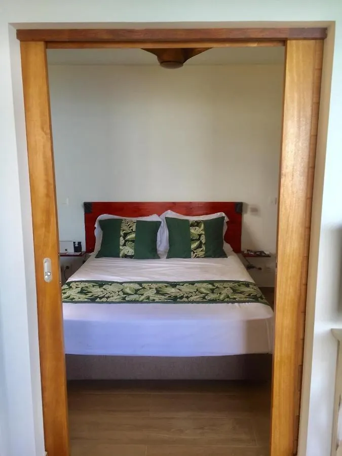 Bed and Breakfast Fare Anuanua à Haapiti